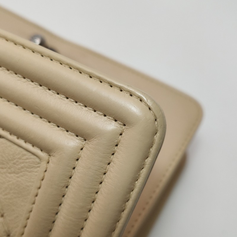 Chanel 小號Leboy菱格紋奶茶色 20cm-16