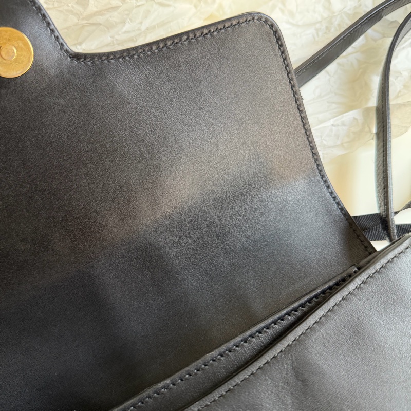 Gucci Arli 斜背信封包-5