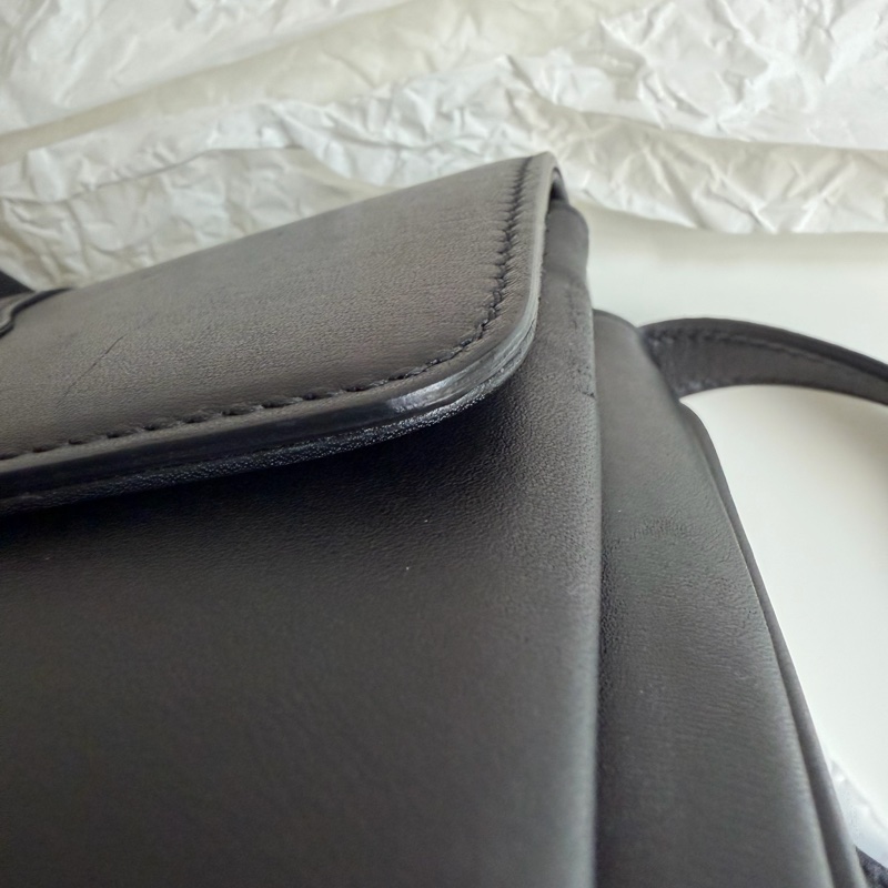 Gucci Arli 斜背信封包-15