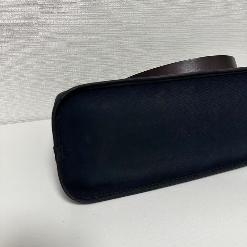 Hermes 愛馬仕 藏藍銀扣cabag Tote-13