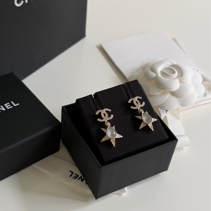 Chanel 香奈兒 雙C星星吊墜 耳環 雙C鑽石 淺藍寶石 耳針-1