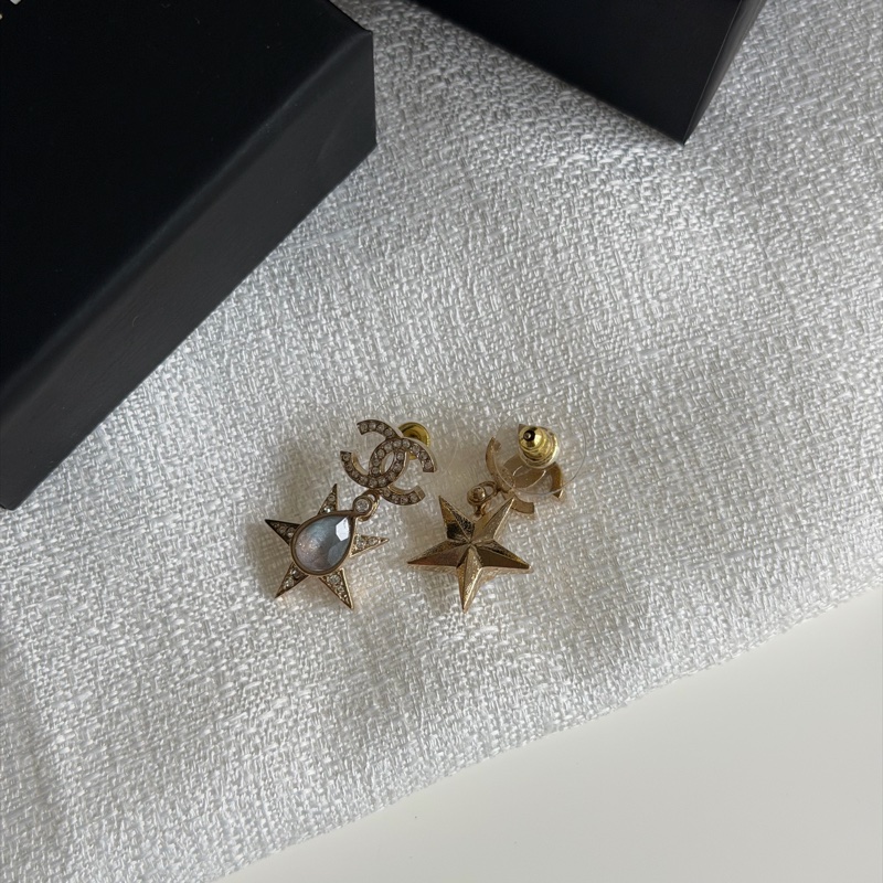 Chanel 香奈兒 雙C星星吊墜 耳環 雙C鑽石 淺藍寶石 耳針-4