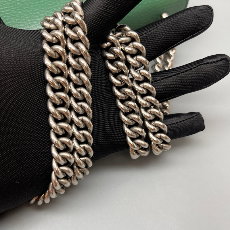 GUCCI 97新 祖母綠中號鑽扣酒神鏈條包 尺寸28*17 SV18493-3