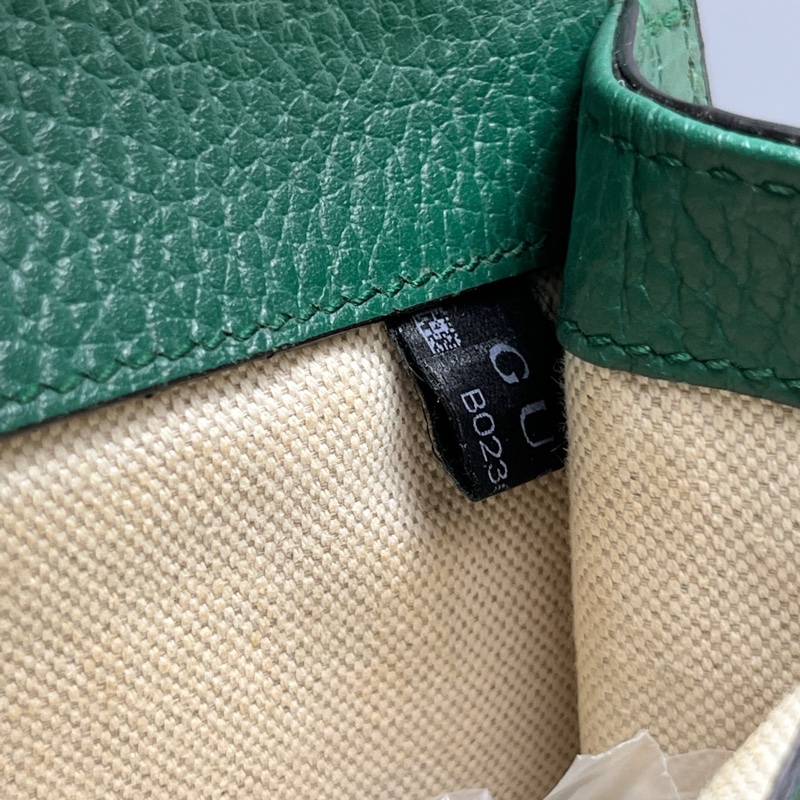 GUCCI 97新 祖母綠中號鑽扣酒神鏈條包 尺寸28*17 SV18493-7