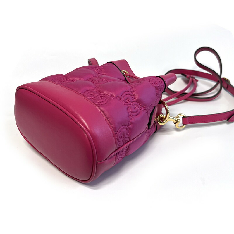 GUCCI GG Marmont Matelassé 小號水桶包 728231 5422-4