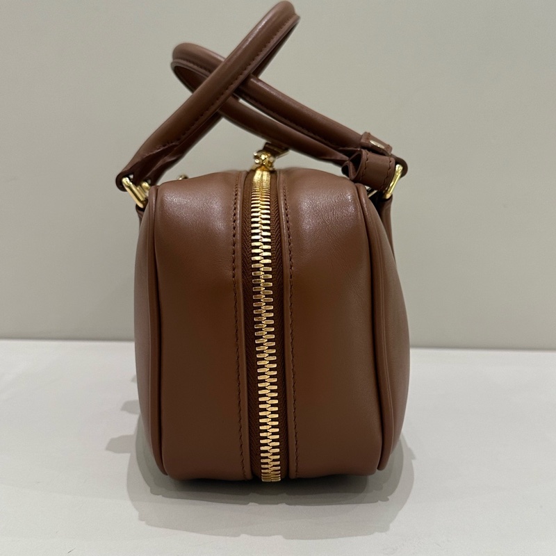 miumiu 繆繆 保齡球 中號 焦糖-4