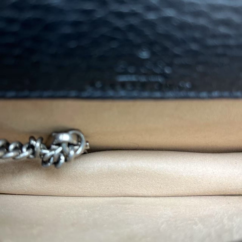 GUCCI 98新 黑色荔枝紋mini鑽扣酒神鏈條包 尺寸16*10 SV18488。-8
