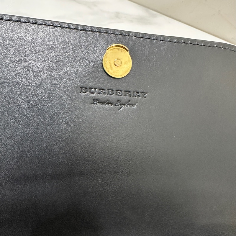 Burberry 黑色woc斜背包-5