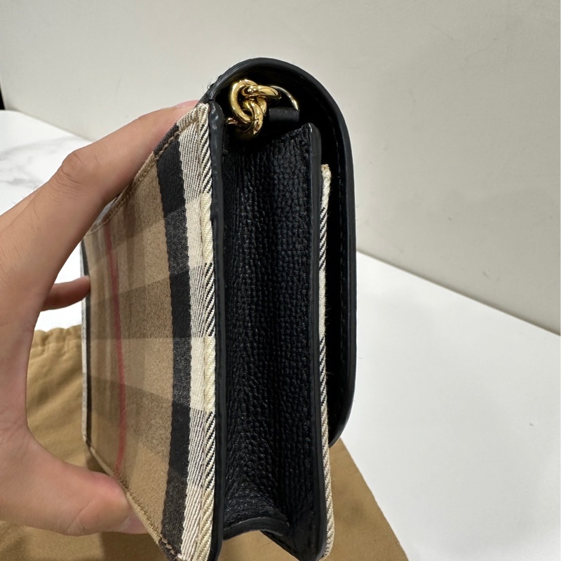 Burberry 黑色woc斜背包-7