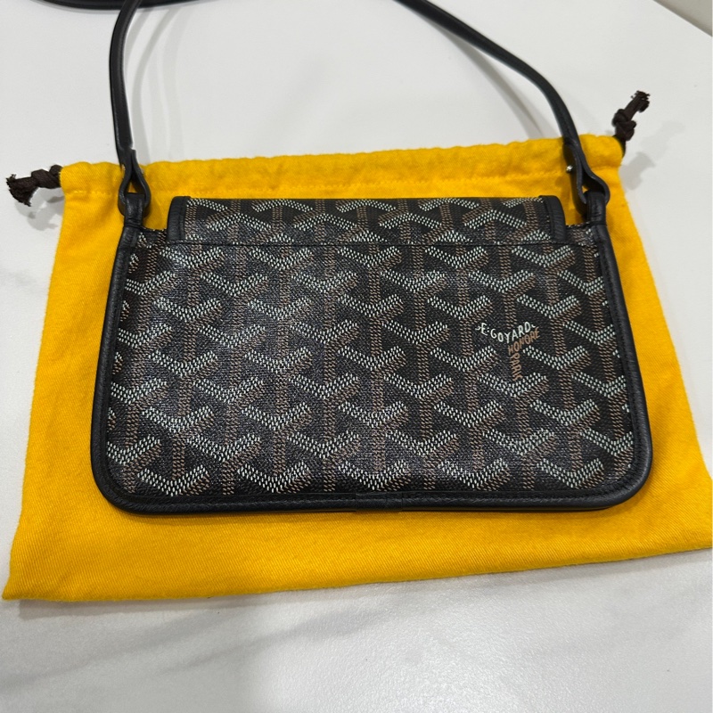 Goyard經典黑色信封斜背包-1