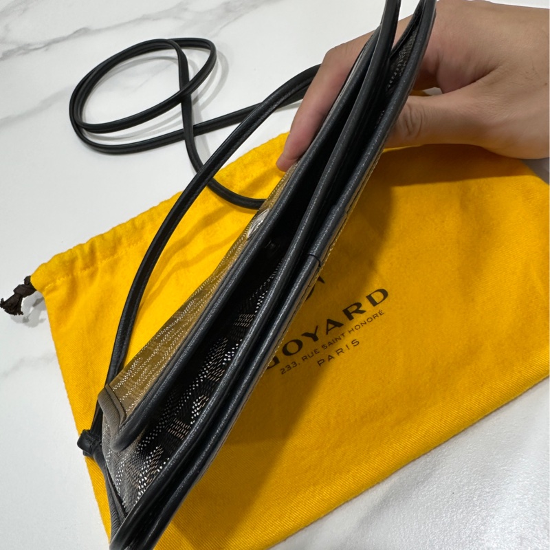 Goyard經典黑色信封斜背包-5