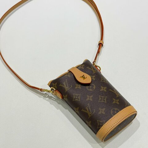 Louis Vuitton - 原花金釦fokl me pouch薯條包
