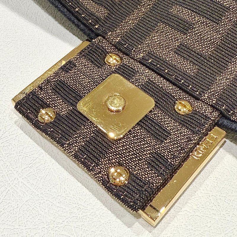 FENDI - 棕色FF緹花布MINI法棍包-15