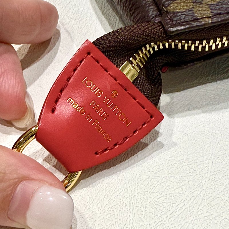 Louis Vuitton - 原花童趣遊樂園麻將包-11