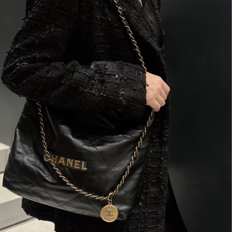 🖤香奈兒垃圾袋Chanel黑金油蠟牛皮小號22Bag AS3260-3