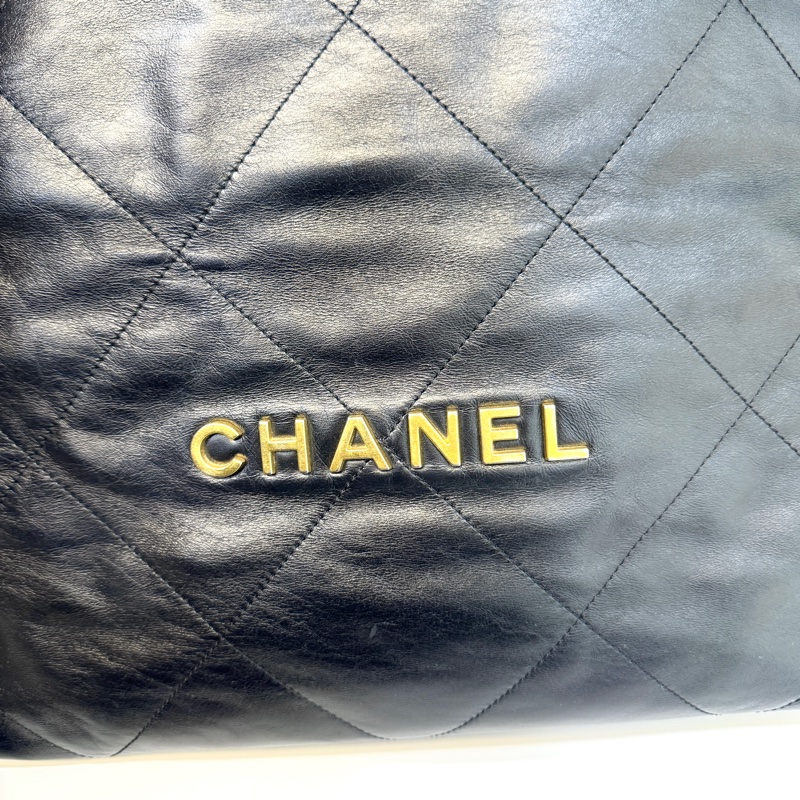 🖤香奈兒垃圾袋Chanel黑金油蠟牛皮小號22Bag AS3260-21