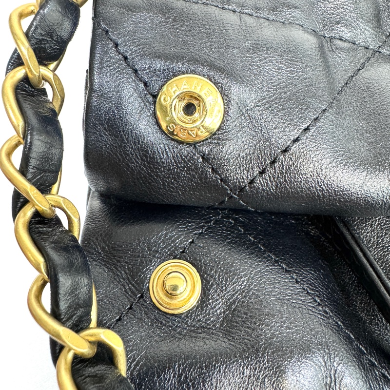 🖤香奈兒垃圾袋Chanel黑金油蠟牛皮小號22Bag AS3260-27