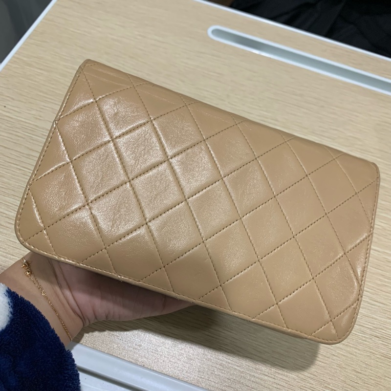 [CHANEL] VINTAGE 奶茶老香羊皮全蓋Coco-6