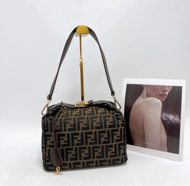 【90%新✨】Fendi Zucca帆布棕色化妆包/手拿包 Vanity Pouch-0