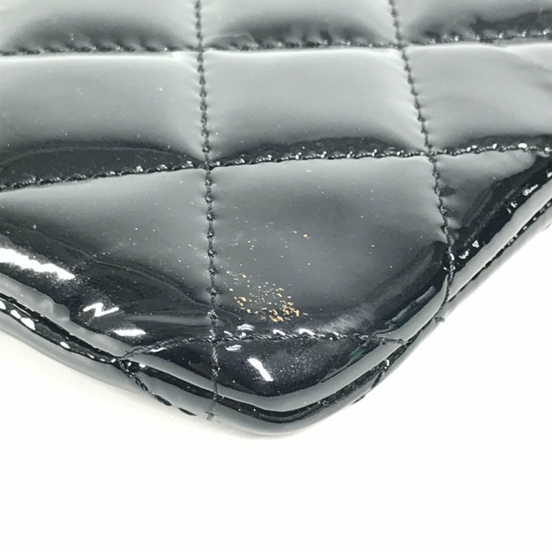 香奈兒瓢蟲愛心 CC Coco 標誌菱格紋手拿包漆皮男女通用黑色-12