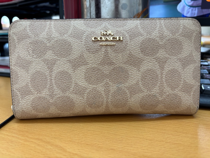 coach 去年新款長夾（二手）-0