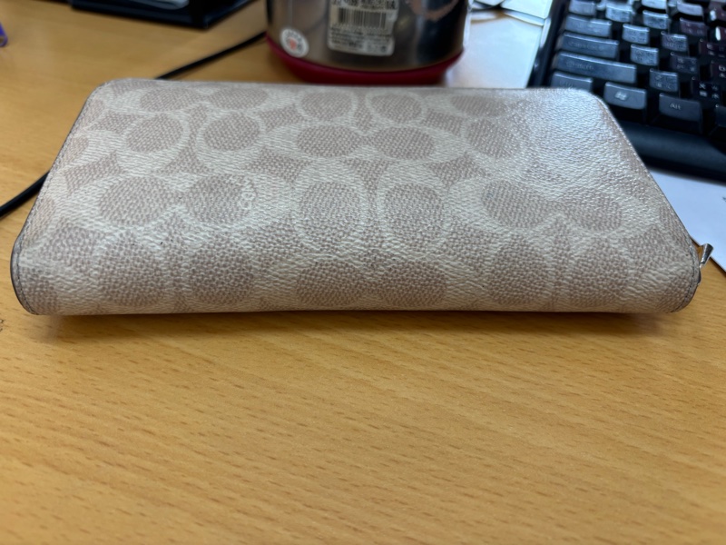 coach 去年新款長夾（二手）-2