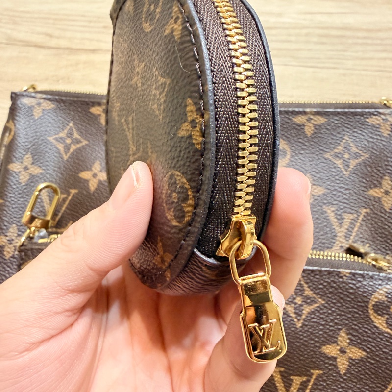 LV五合一綠肩帶-1