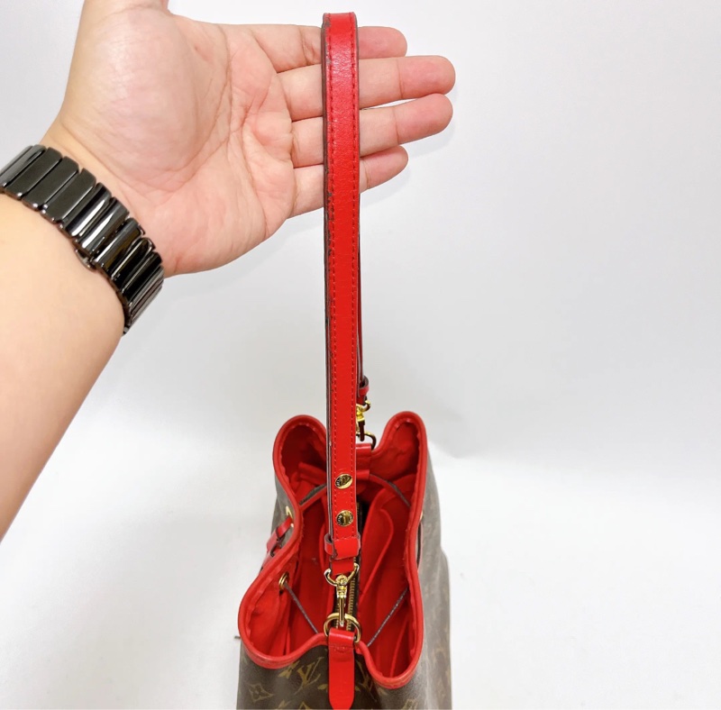 【92%新✨有塵袋】LV紅色NéoNoé MM 水桶包-6