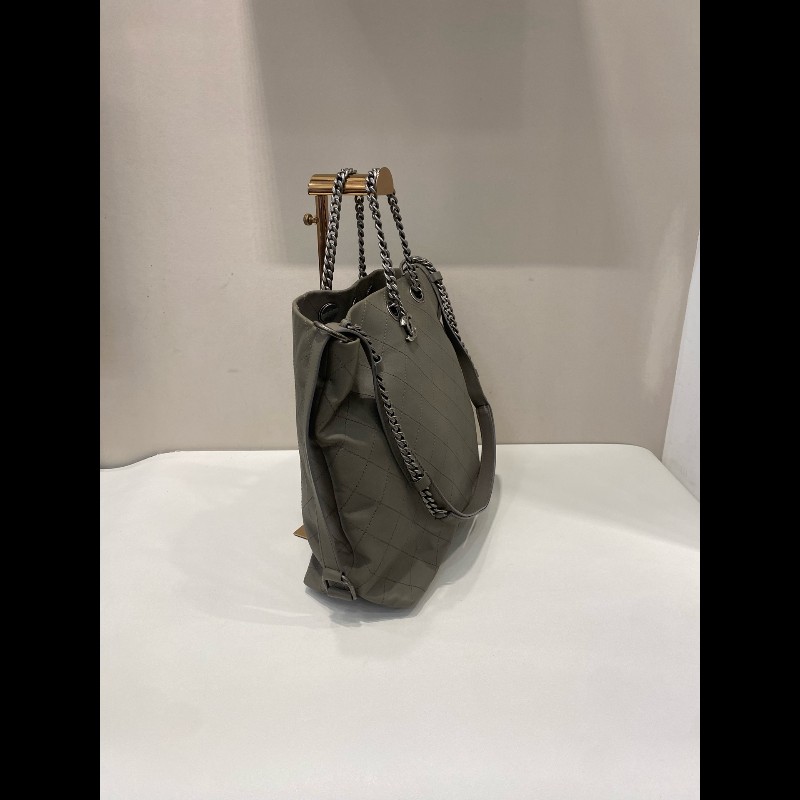Chanel嘻皮大象灰Tote托特包菱格紋購物袋-4