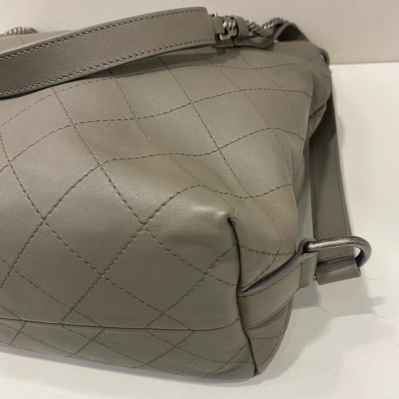 Chanel嘻皮大象灰Tote托特包菱格紋購物袋-8