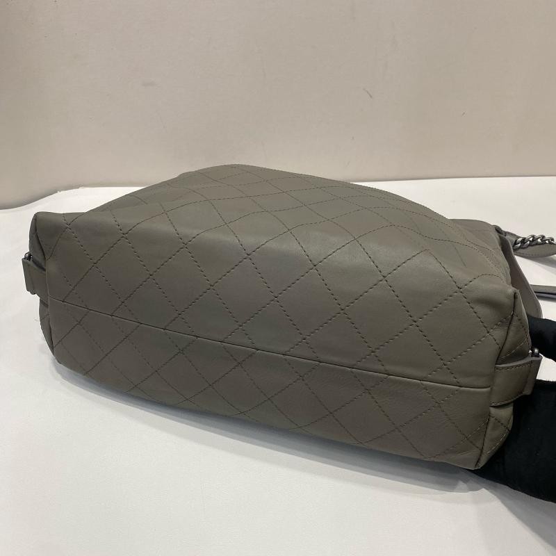 Chanel嘻皮大象灰Tote托特包菱格紋購物袋-11