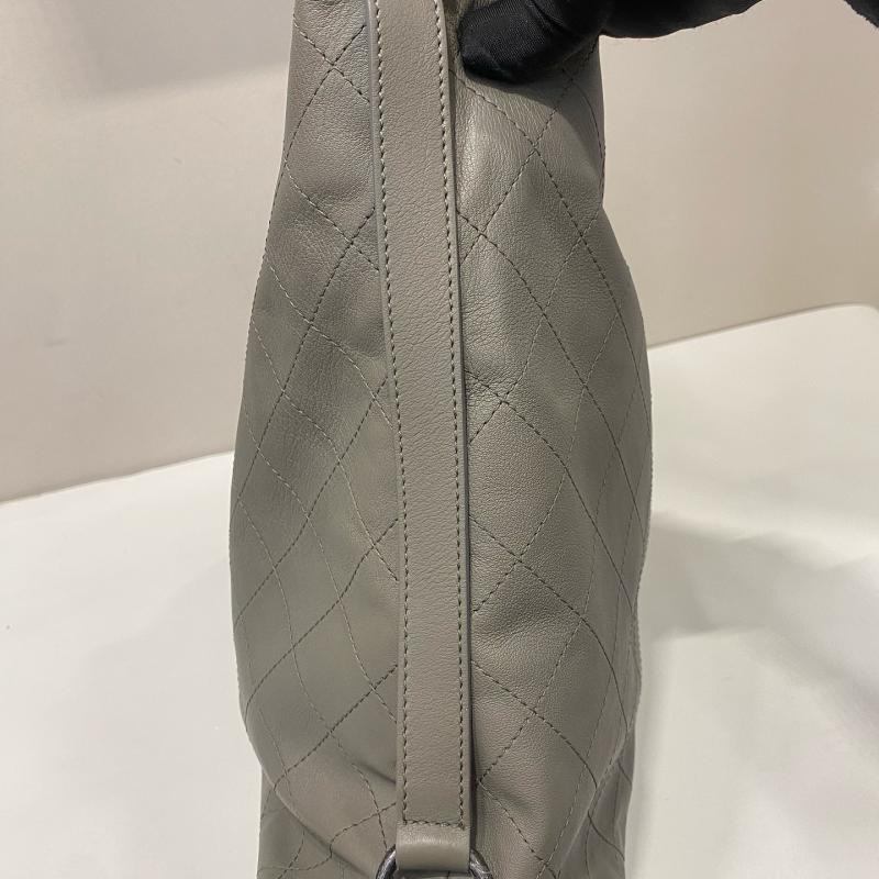 Chanel嘻皮大象灰Tote托特包菱格紋購物袋-14