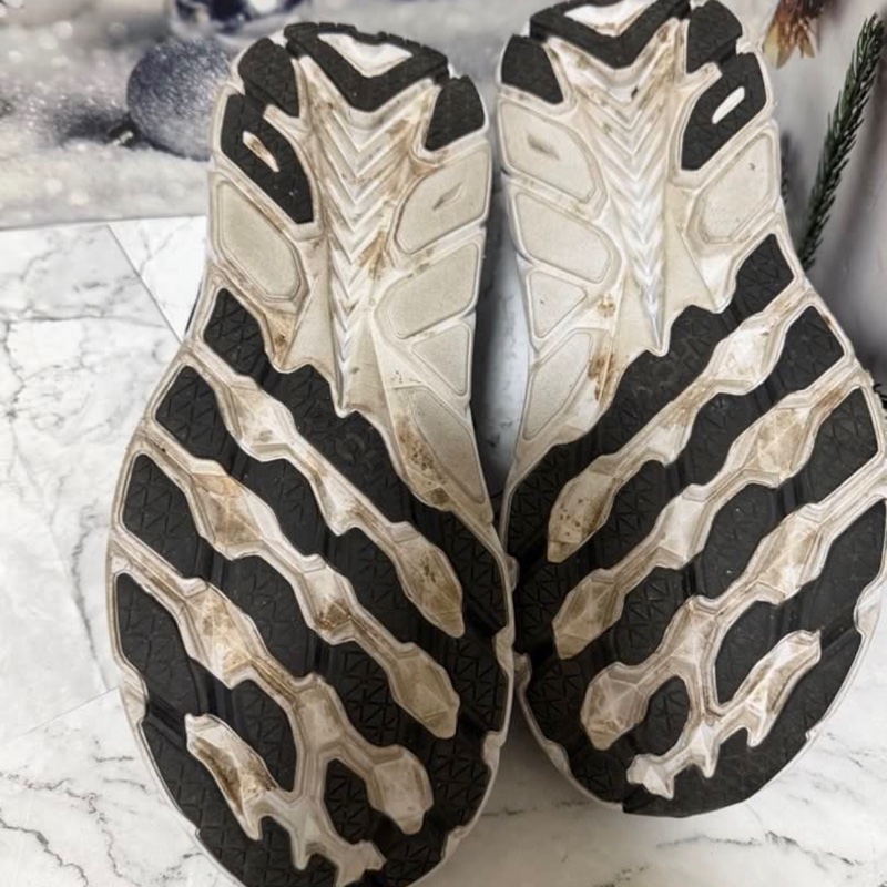 US10.5 HOKA ONE 路跑鞋寬楦-5