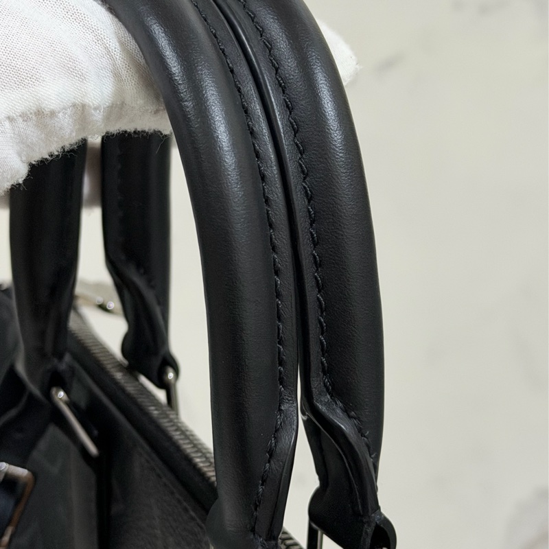 ®️LV Sac Plat Monogram 黑花男生公事包/手提包 M46098 晶片款-18