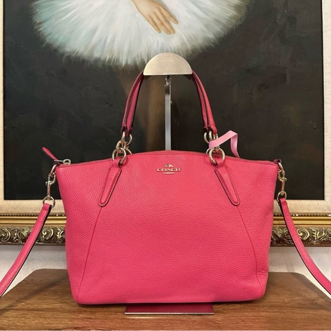 COACH玫紅色荔枝紋餃子包｜單肩包