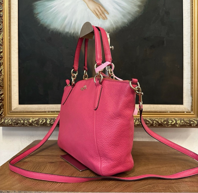 COACH玫紅色荔枝紋餃子包｜單肩包-1