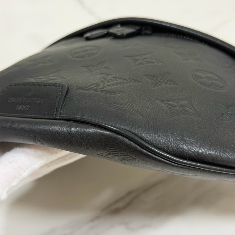 ®️ 新款LV Discovery Pm黑色牛皮壓紋款 M46036晶片款-6