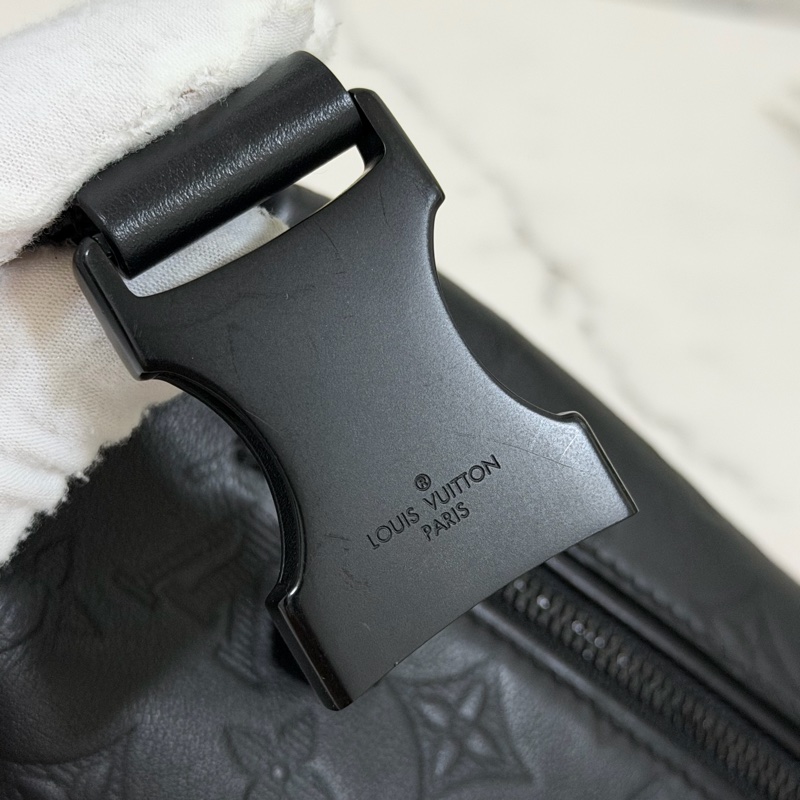 ®️ 新款LV Discovery Pm黑色牛皮壓紋款 M46036晶片款-14