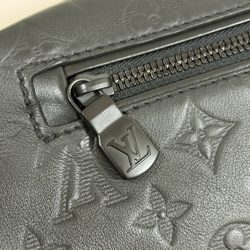 ®️ 新款LV Discovery Pm黑色牛皮壓紋款 M46036晶片款-16