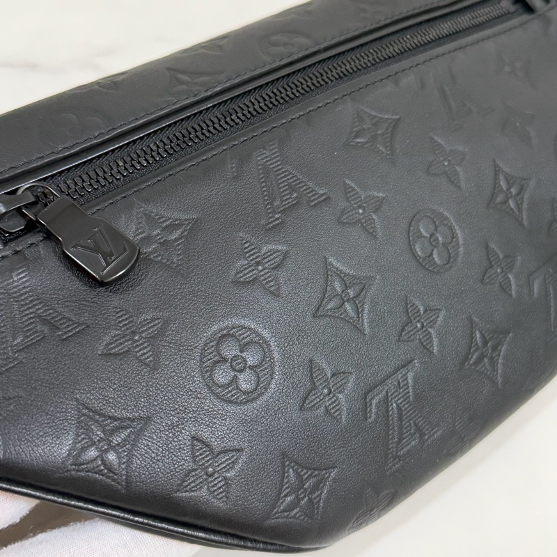 ®️ 新款LV Discovery Pm黑色牛皮壓紋款 M46036晶片款-19