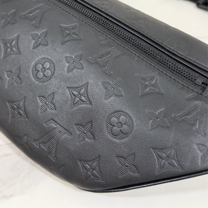 ®️ 新款LV Discovery Pm黑色牛皮壓紋款 M46036晶片款-20