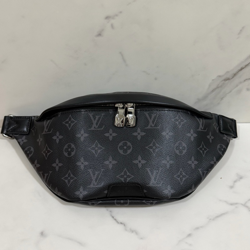 ®️新款式LV Discovery Pm 黑花款男腰包 M46035晶片款-0