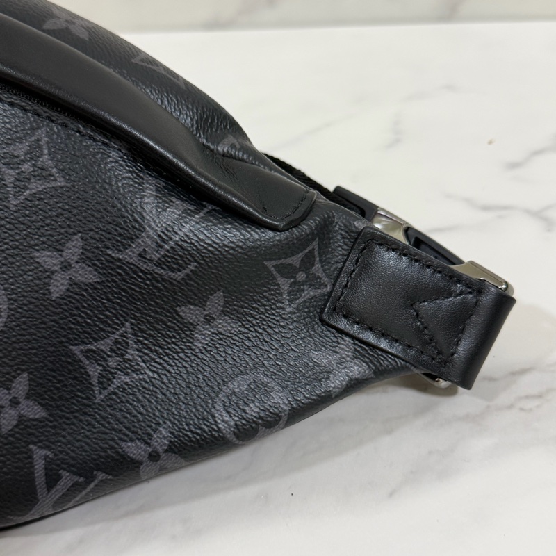 ®️新款式LV Discovery Pm 黑花款男腰包 M46035晶片款-4