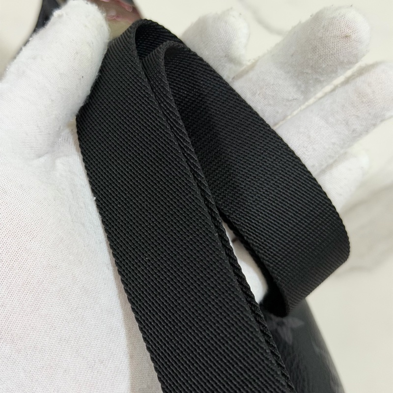 ®️新款式LV Discovery Pm 黑花款男腰包 M46035晶片款-19