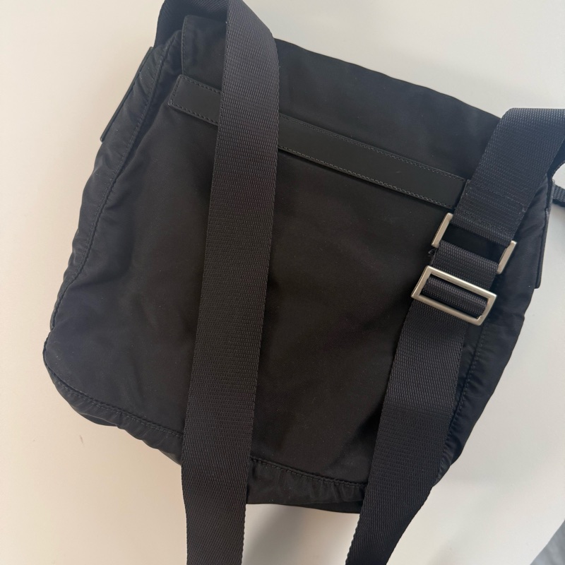 ✔️Prada降落傘布小郵差包/尼龍斜背包/肩背包-4