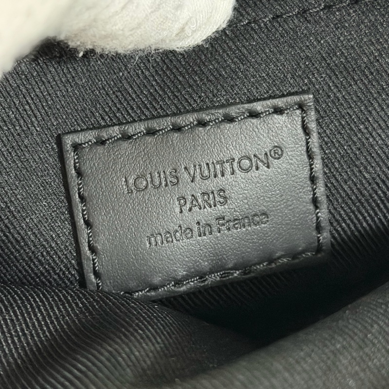 ®️LV S Lock 郵差包 牛皮壓紋款 最新款M58489晶片款-27