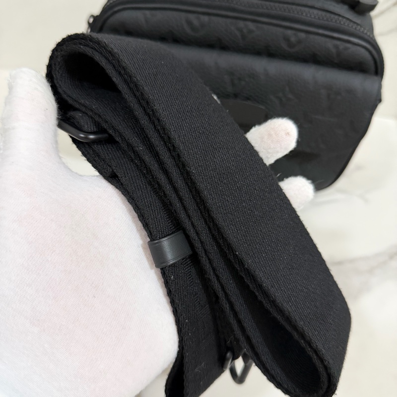 ®️LV S Lock 郵差包 牛皮壓紋款 最新款M58489晶片款-29