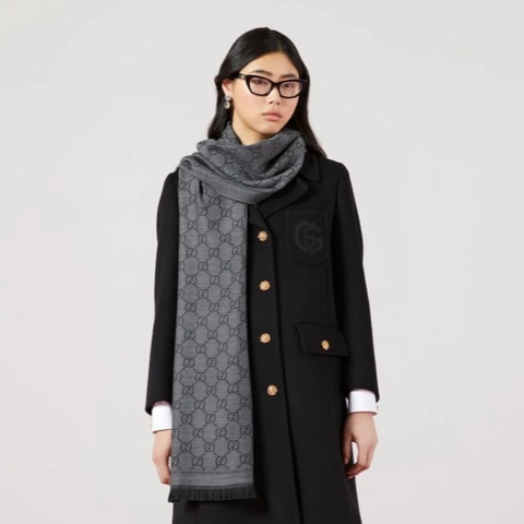 『二手閒置』🔅古馳Gucci提花GG logo灰色雙面圍巾