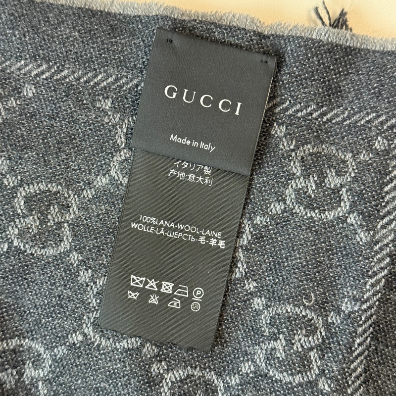 『二手閒置』🔅古馳Gucci提花GG logo灰色雙面圍巾-17