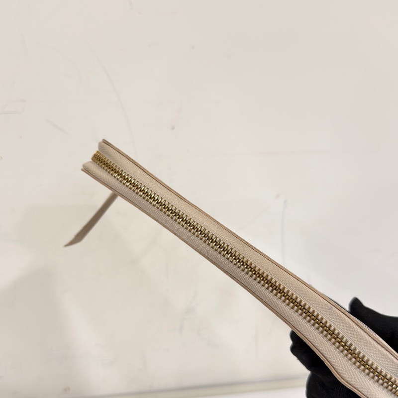 #全網最低💰 #櫃上3️⃣萬 Lv白棋盤格拉鍊長夾-3